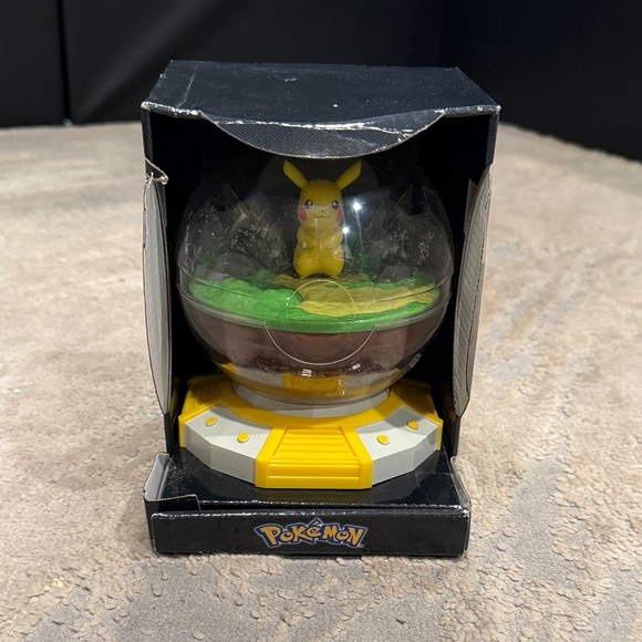 Pokemon Other - New PKMN Globe 2021 Pokemon Pikachu Illuminated Terrarium 5" tall light glows